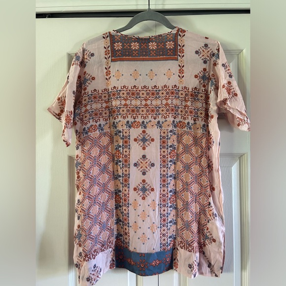 Coldwater Creek Blouse Women’s Size XS Pink Geometric Pattern Short Sleeve NWT - Picture 2 of 12